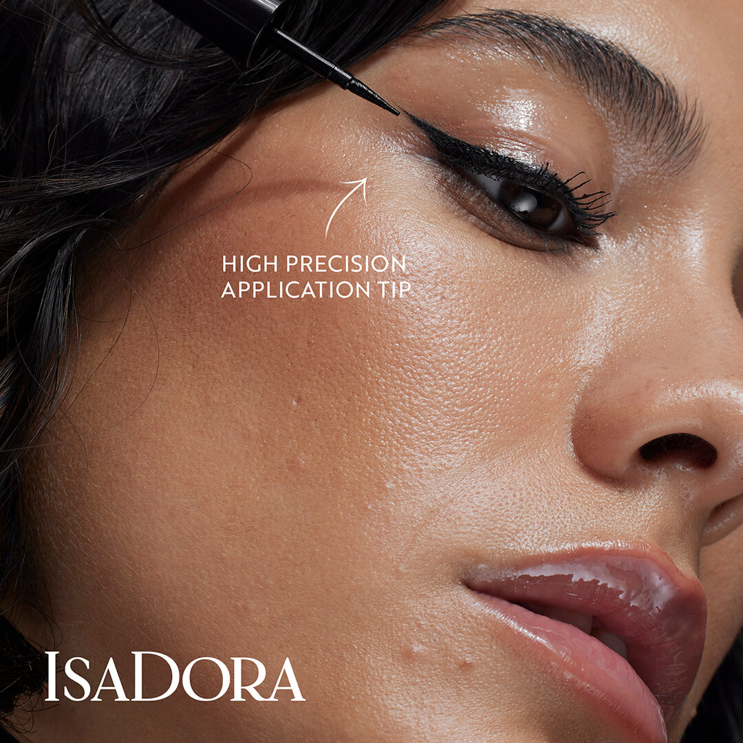 IsaDora The Glossy Eyeliner 40 Chrome Black 2.5 ml